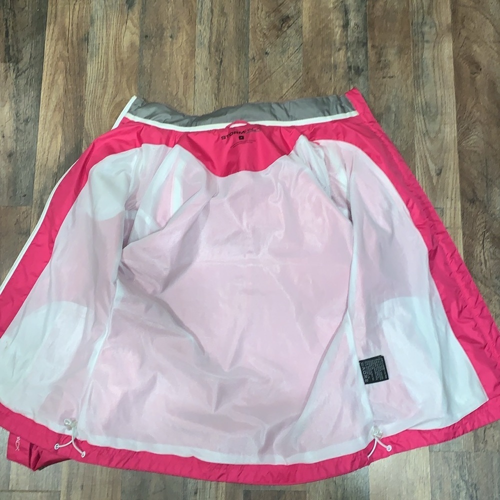 StormPack Windbreaker. Size Medium. Pink and White. - Picture 7 of 9